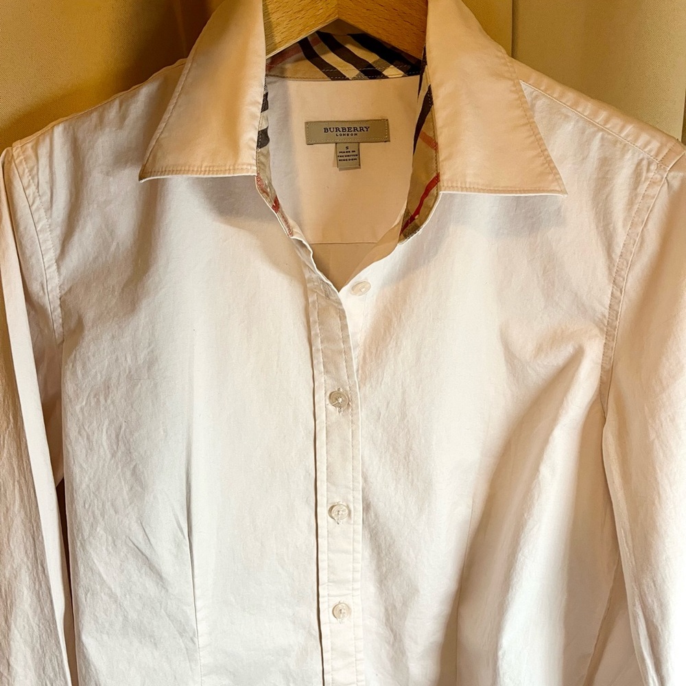 Burberry button down shirt Small